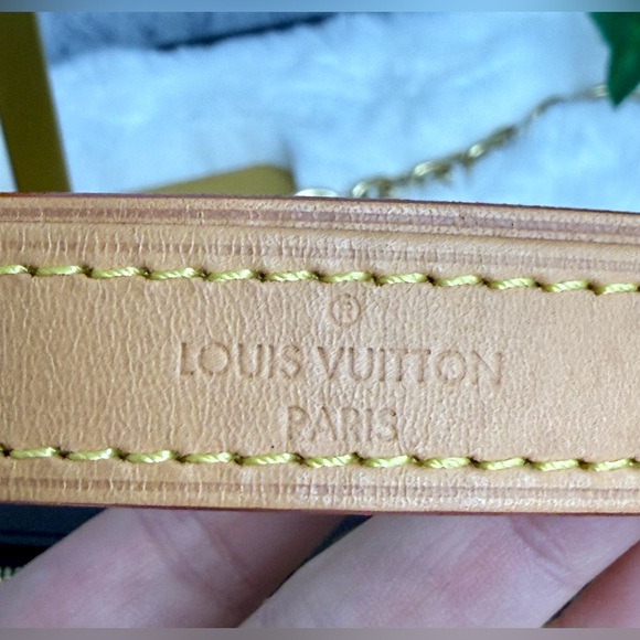 Authentic Louis Vuitton Loop (Monogram) - Picture 12 of 14